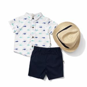 Ensemble Été 3 Pièces Enfant : Chemise Requins, Short & Chapeau de Paille