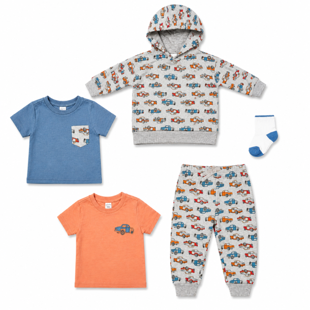 Ensemble Garçon 5 Pièces à Motifs Voitures – Sweat à Capuche, 2 T-Shirts, Pantalon & Chaussettes